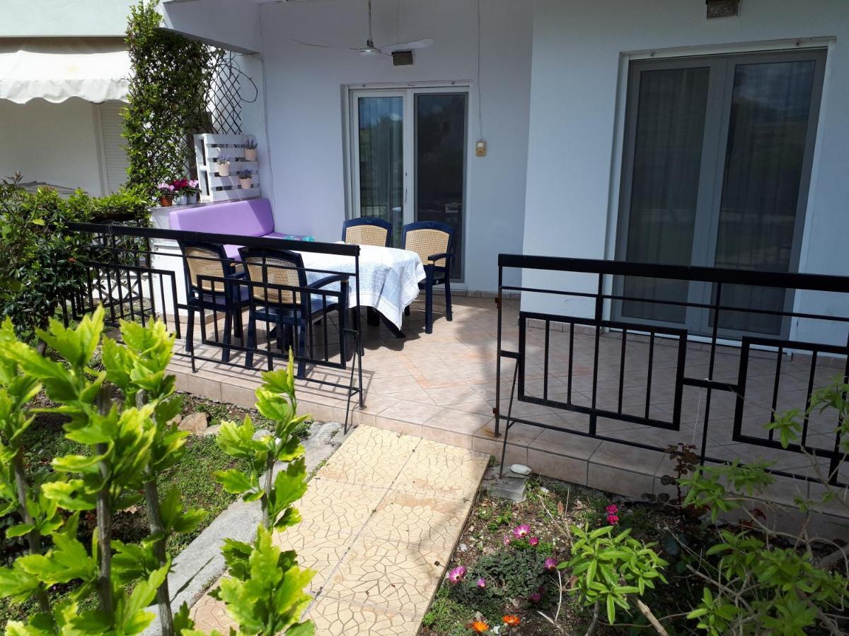 Iraklitsa Bay Apartment Nea Iraklitsa Exterior photo